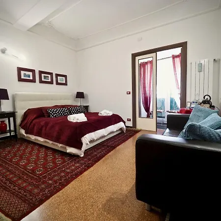 Romantic Con Vista San Donato Apartamento Génova